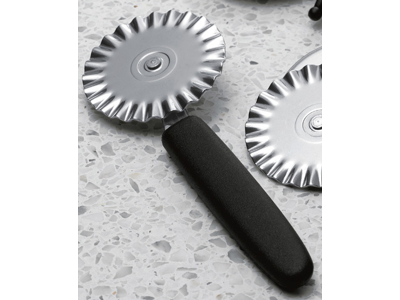 Pastahjul enkelt riflet 7 cm