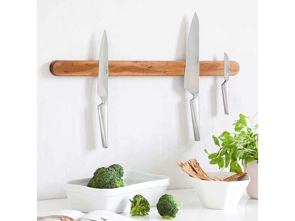 Knivmagnet 59 cm. i valnød