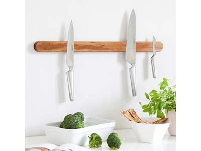 Knivmagnet 59 cm. i valnød