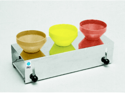 Flaskeholder til 3 dressingflasker 